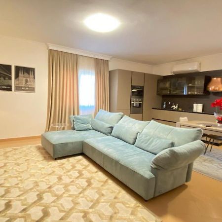 Villa Chaplin Тирана Екстер'єр фото